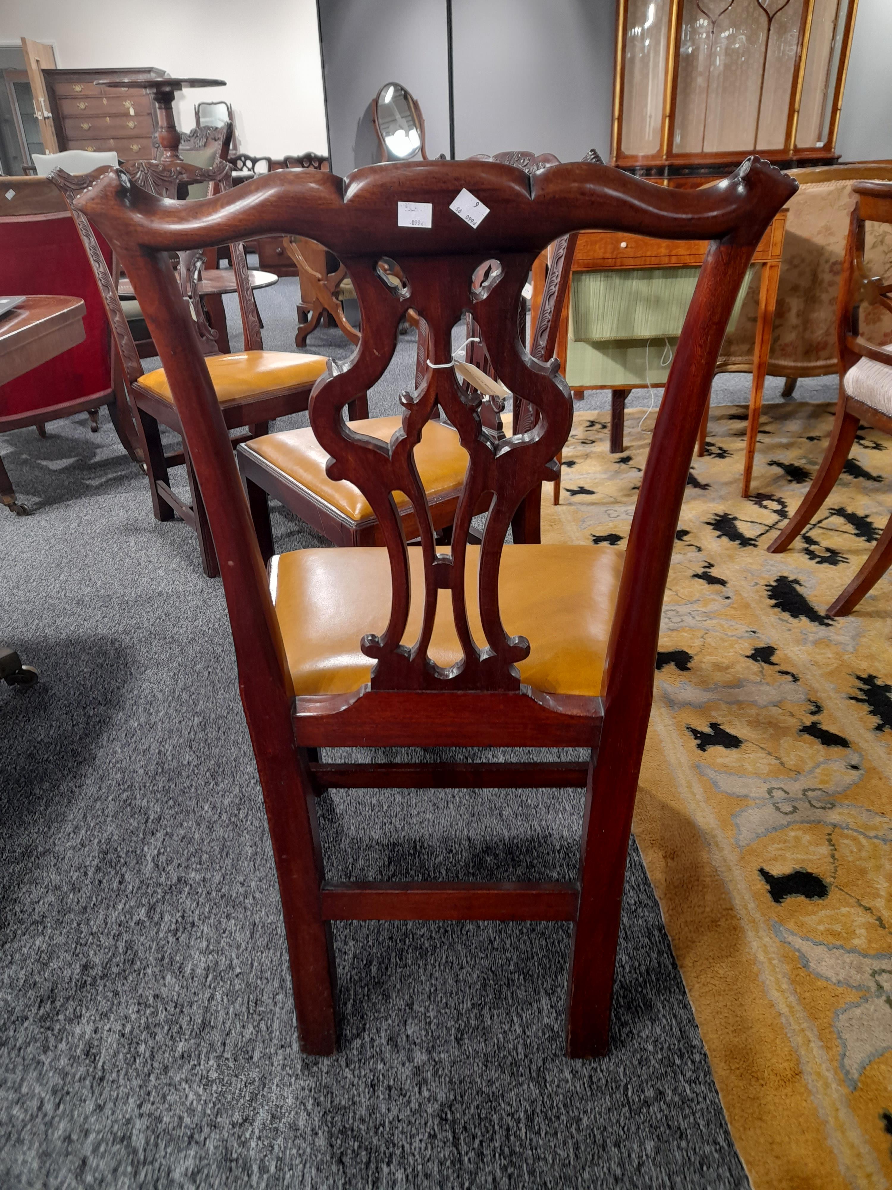 A SET OF SIX EARLY GEORGE III MAHOGANY DINING CHAIRS CHIPPENDALE PERIOD, C.1760-70 each with a - Bild 62 aus 73