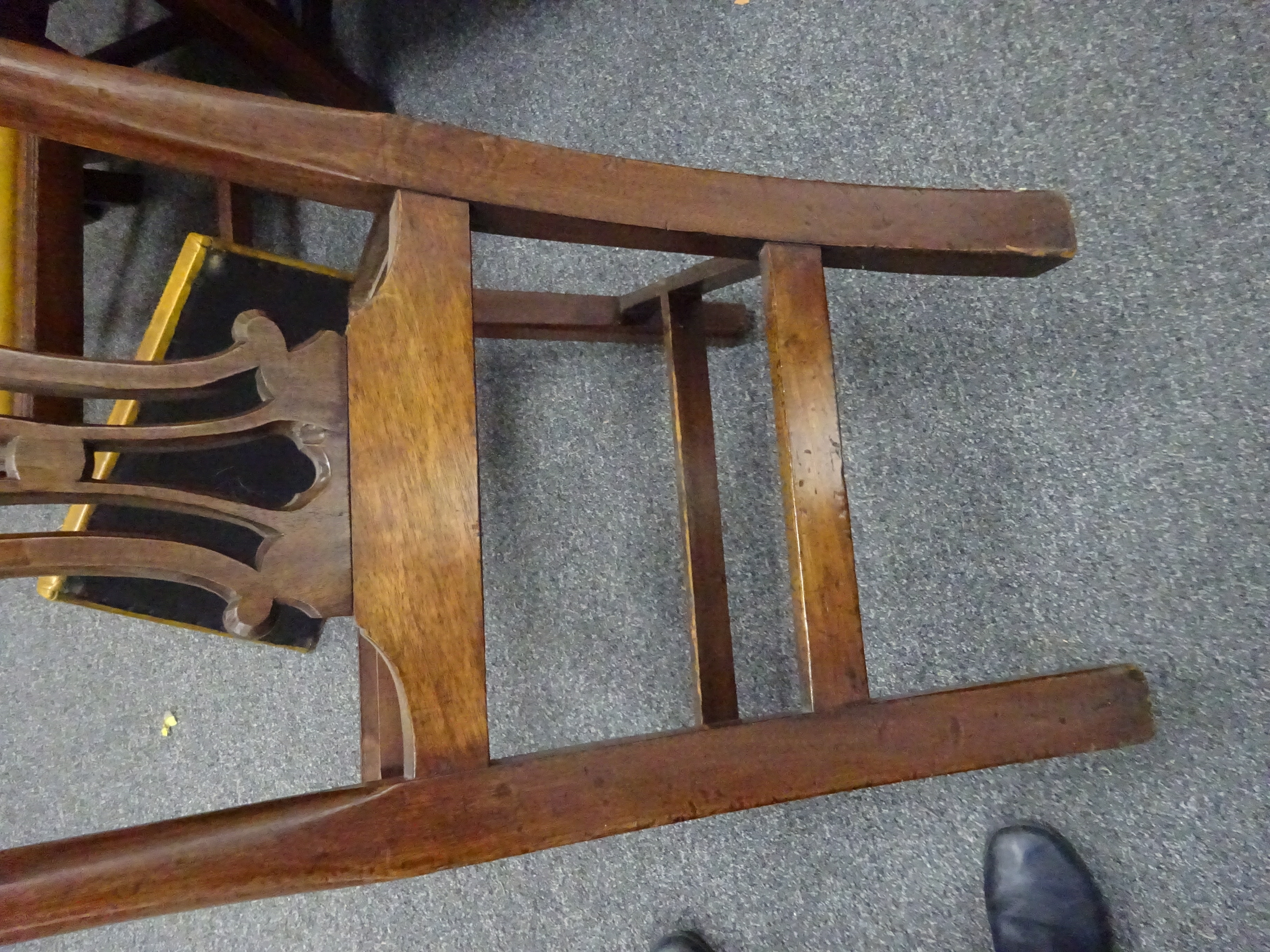 A SET OF SIX EARLY GEORGE III MAHOGANY DINING CHAIRS CHIPPENDALE PERIOD, C.1760-70 each with a - Bild 5 aus 73