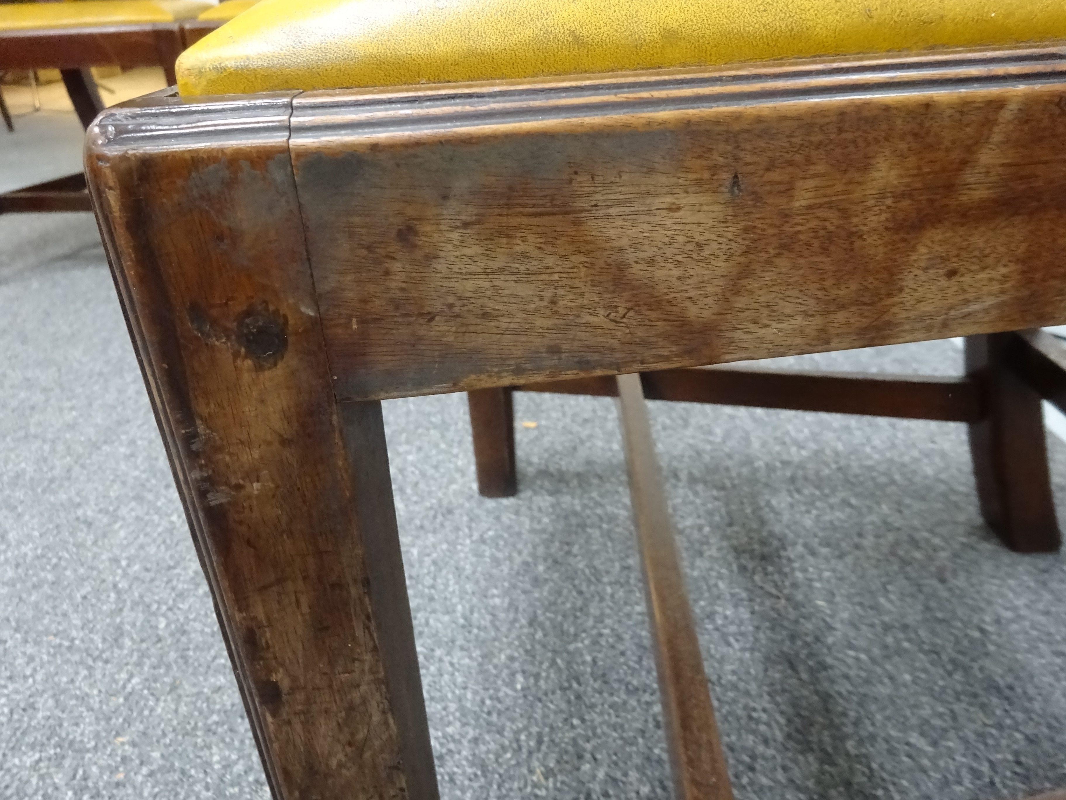 A SET OF SIX EARLY GEORGE III MAHOGANY DINING CHAIRS CHIPPENDALE PERIOD, C.1760-70 each with a - Bild 21 aus 73