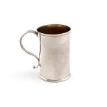 A George III provincial silver mug, by Richard Richardson III, Chester 1772, plain circular can