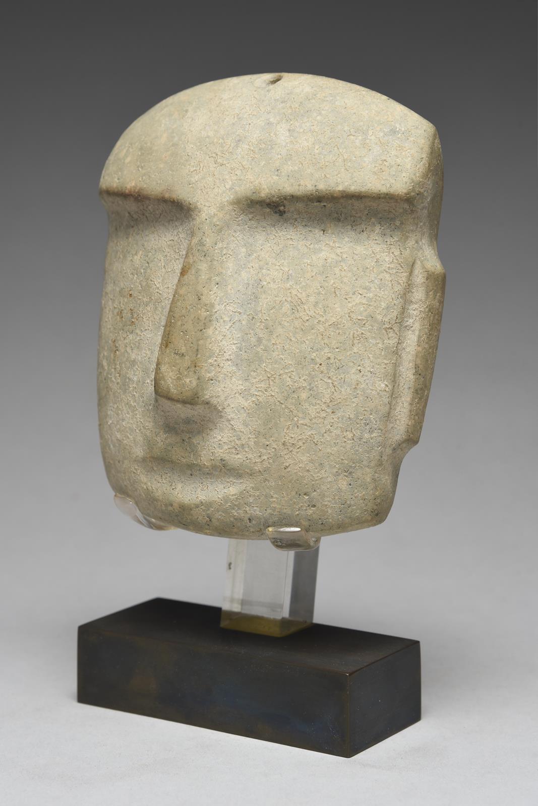 A Mezcala mask Mexico, circa 400 BC - 100 AD grey/green stone, with an overhanging brow and and - Image 2 of 6