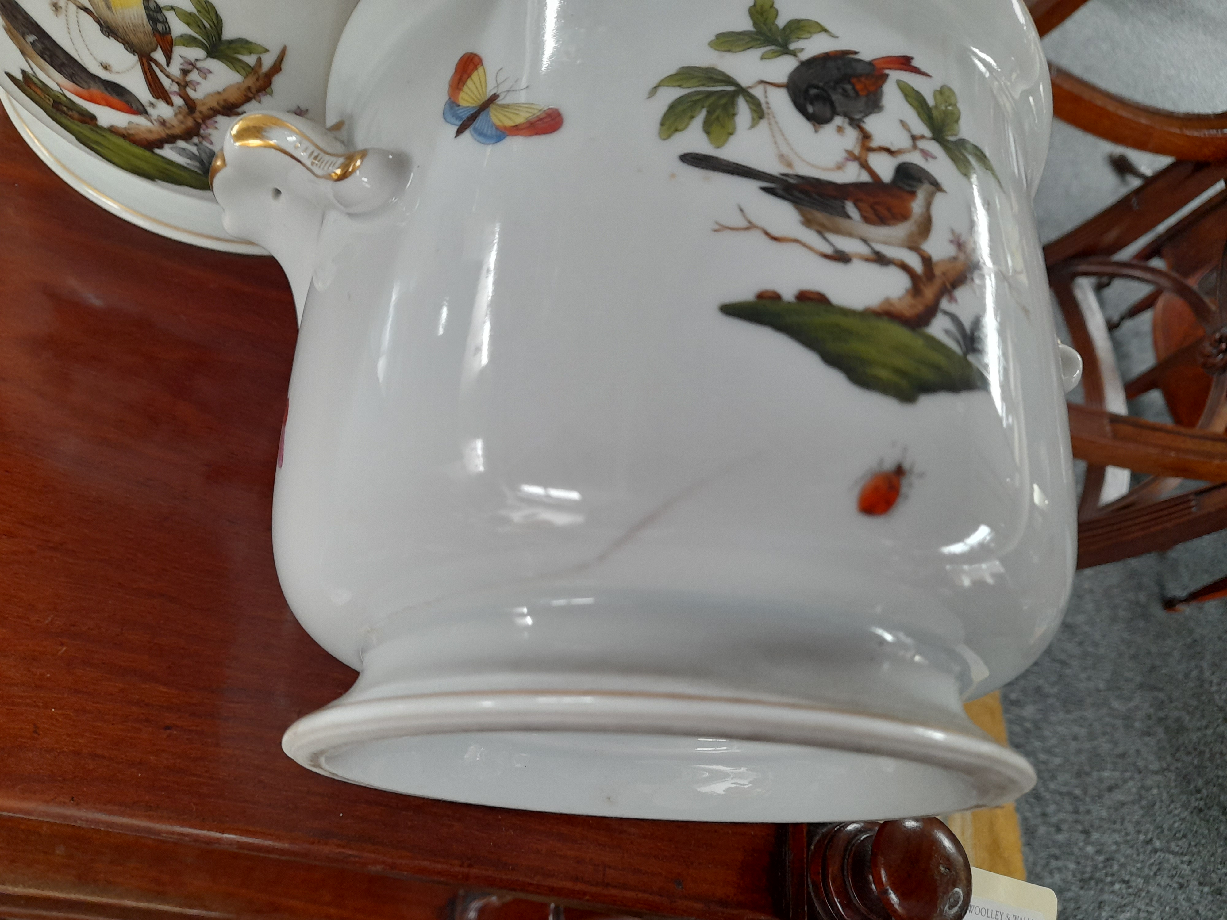 A HEREND PORCELAIN PART DINNER AND TEA SERVICE 20TH CENTURY in the Rothschild Birds pattern, with - Image 3 of 10