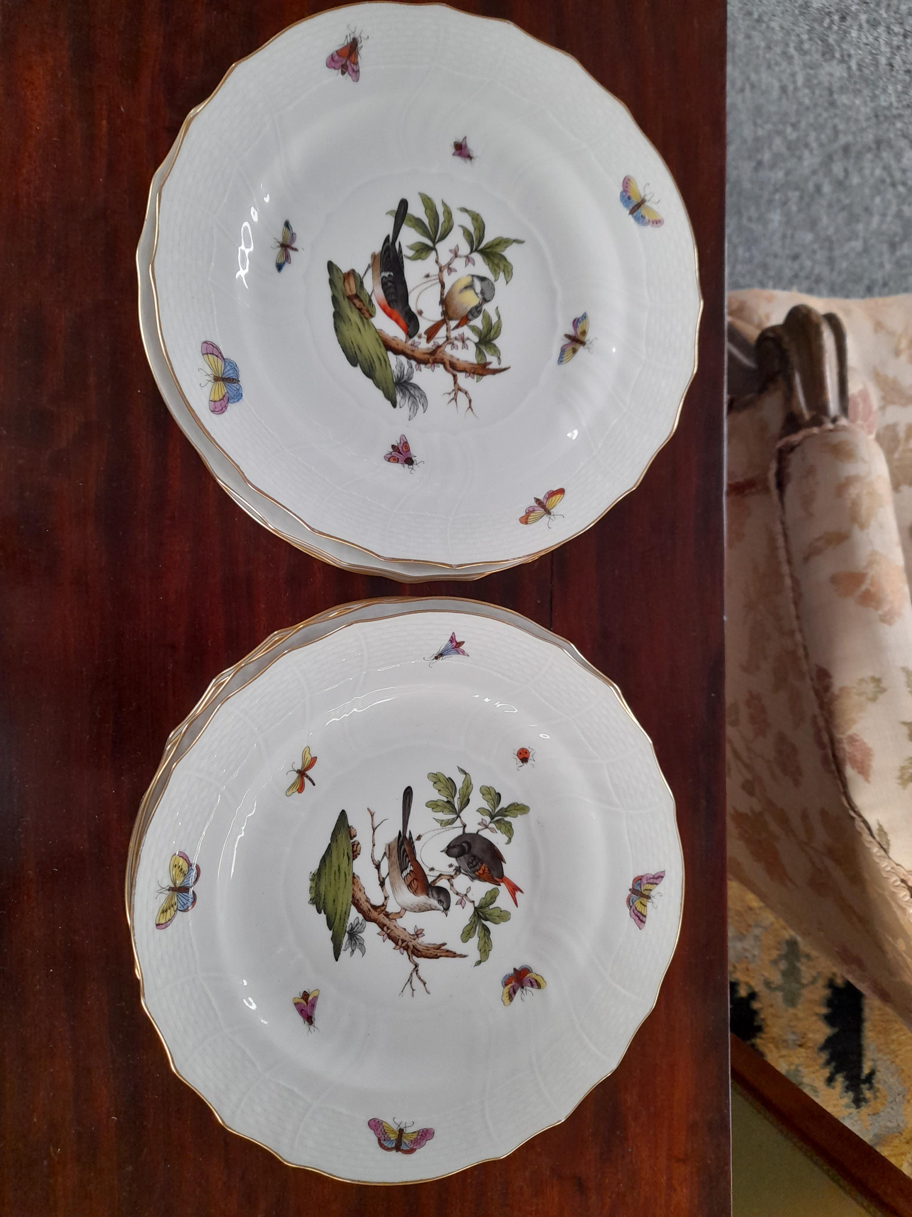 A HEREND PORCELAIN PART DINNER AND TEA SERVICE 20TH CENTURY in the Rothschild Birds pattern, with - Image 6 of 10