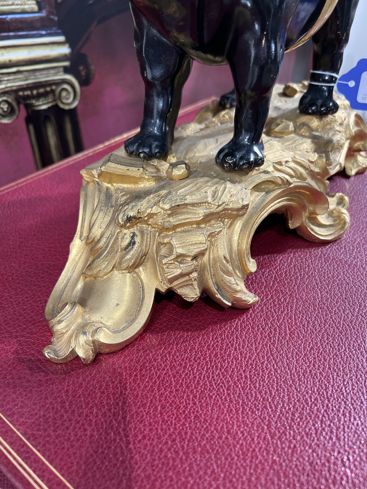 A FRENCH LOUIS XV ORMOLU AND PATINATED BRONZE ELEPHANT MANTEL CLOCK AFTER A DESIGN BY JACQUES AND - Bild 18 aus 23