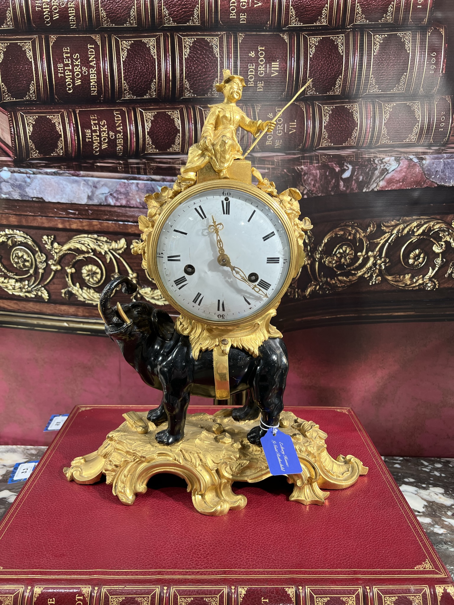 A FRENCH LOUIS XV ORMOLU AND PATINATED BRONZE ELEPHANT MANTEL CLOCK AFTER A DESIGN BY JACQUES AND - Bild 23 aus 23