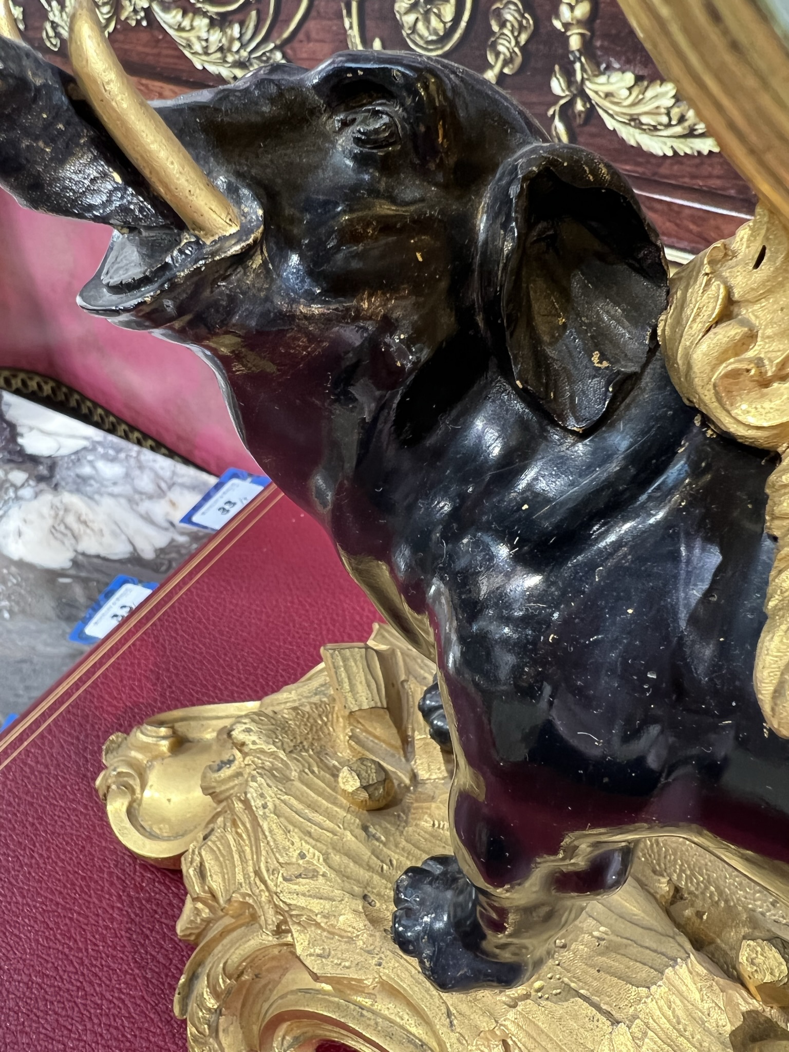 A FRENCH LOUIS XV ORMOLU AND PATINATED BRONZE ELEPHANT MANTEL CLOCK AFTER A DESIGN BY JACQUES AND - Bild 16 aus 23