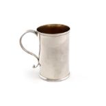 A George III provincial silver mug, by Richard Richardson III, Chester 1772, plain circular can