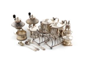 A mixed lot of silver items, various dates and makers,