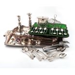 A mixed lot, comprising silver items: a late-Victorian seven-bar toast rack, by Heath and Middleton,