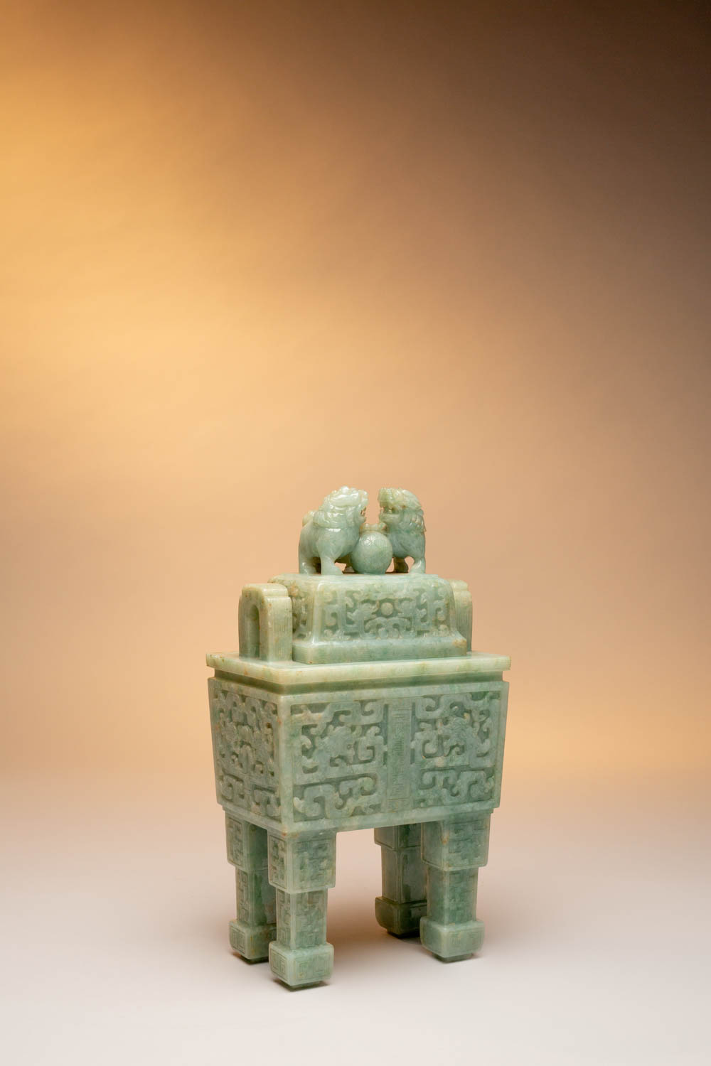 A MASSIVE CHINESE JADEITE ARCHAISTIC INCENSE BURNER AND COVER, FANGDING LATE QING DYNASTY/REPUBLIC