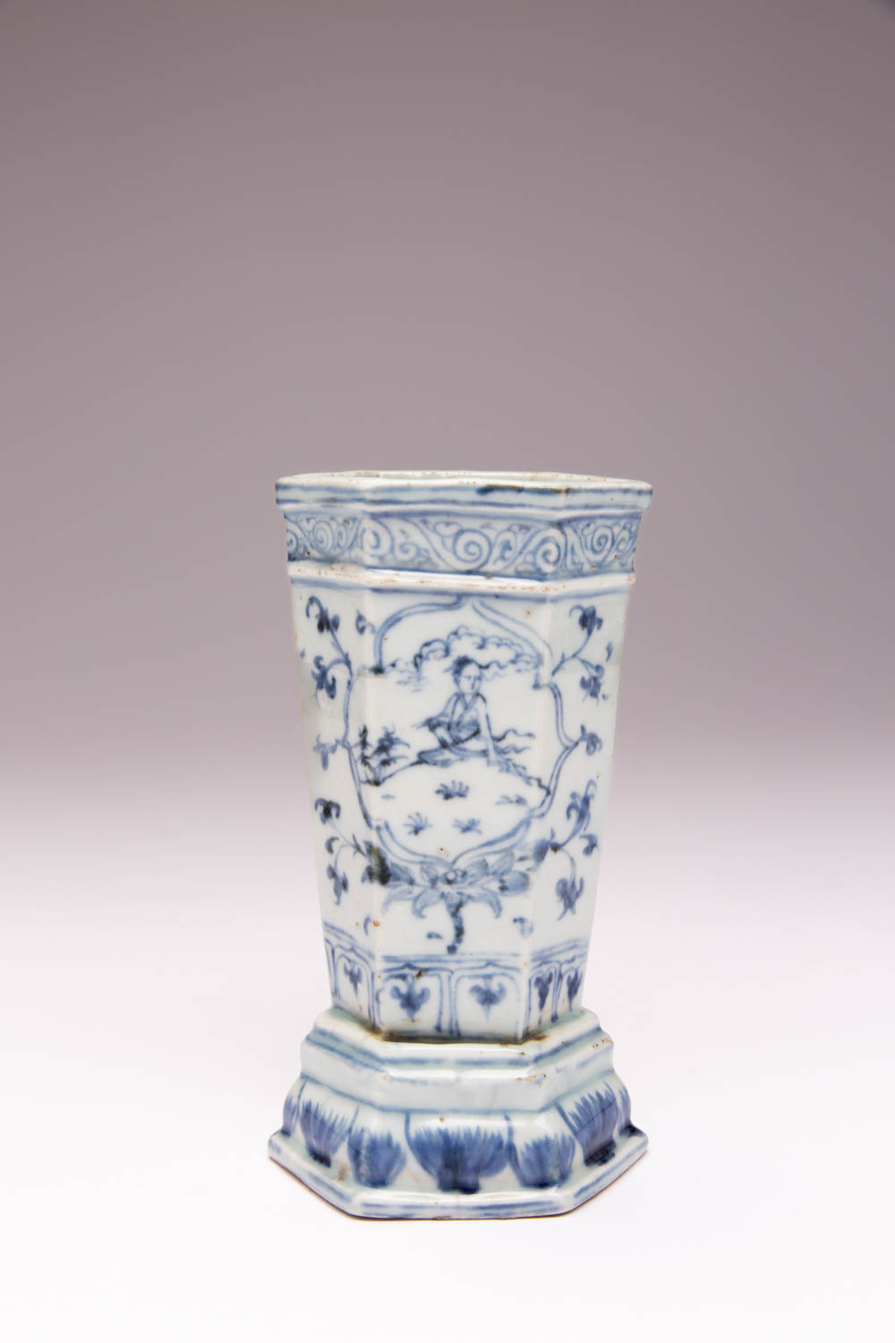 A RARE CHINESE BLUE AND WHITE 'WINDSWEPT' HEXAGONAL INCENSE HOLDER MING DYNASTY Painted with two