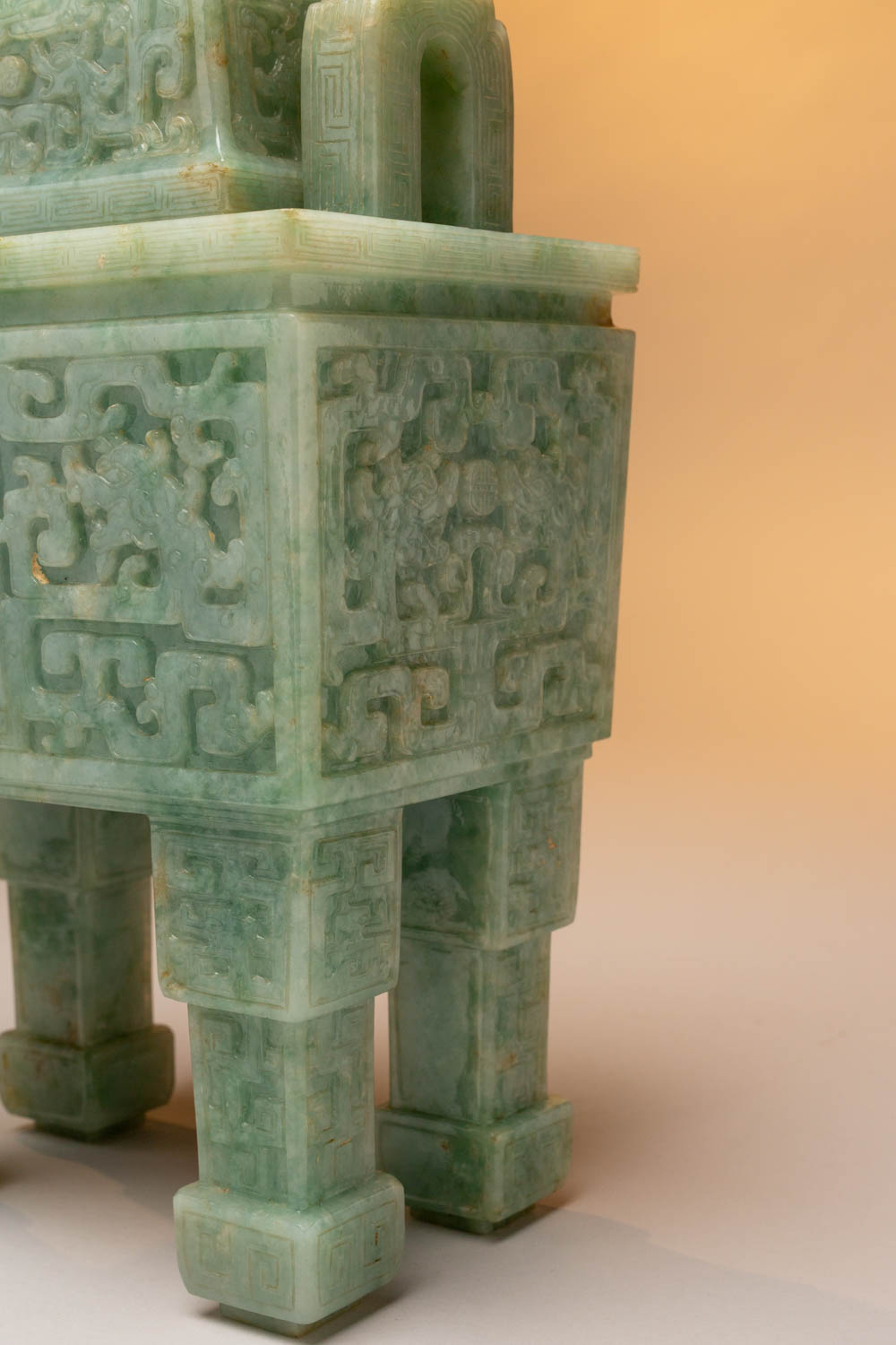 A MASSIVE CHINESE JADEITE ARCHAISTIC INCENSE BURNER AND COVER, FANGDING LATE QING DYNASTY/REPUBLIC - Image 4 of 5