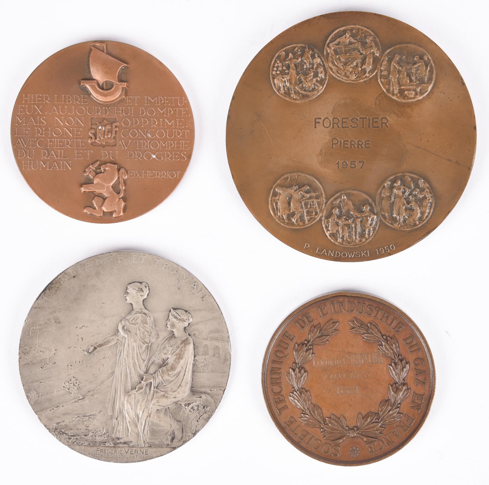 A quantity of French historical medals relating to national, commercial and trade institutions and - Image 2 of 3