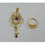 Edwardian 9ct pendant set with garnets and seed pearls, together with a 9ct signet ring, size H, 5.