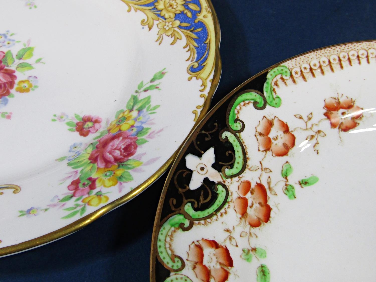 A collection of Royal Stafford Gloria pattern wares comprising coffee pot, milk jug, sugar bowl, - Bild 2 aus 2