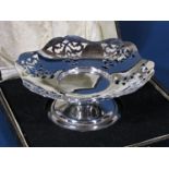 A silver bonbon dish Birmingham 1944 by Landon Ltd, in a presentation box, 2.4 oz approx.