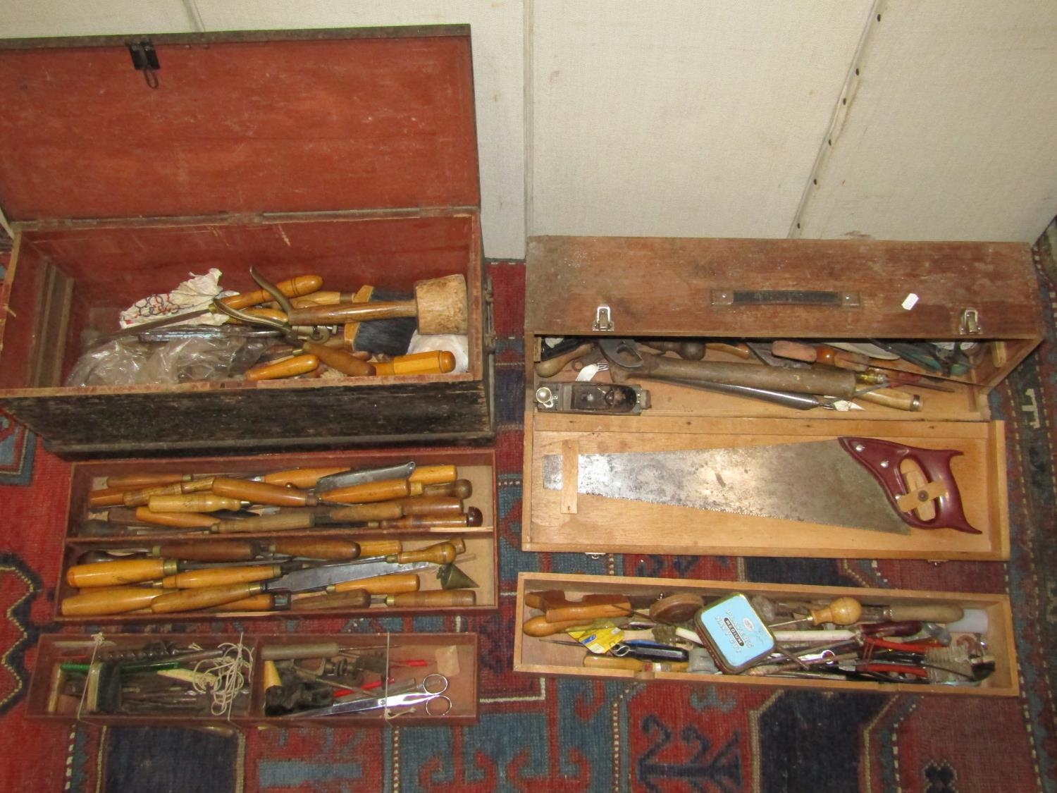 A small vintage stained pine tool chest containing wood turning chisels, etc, together with a - Image 2 of 3