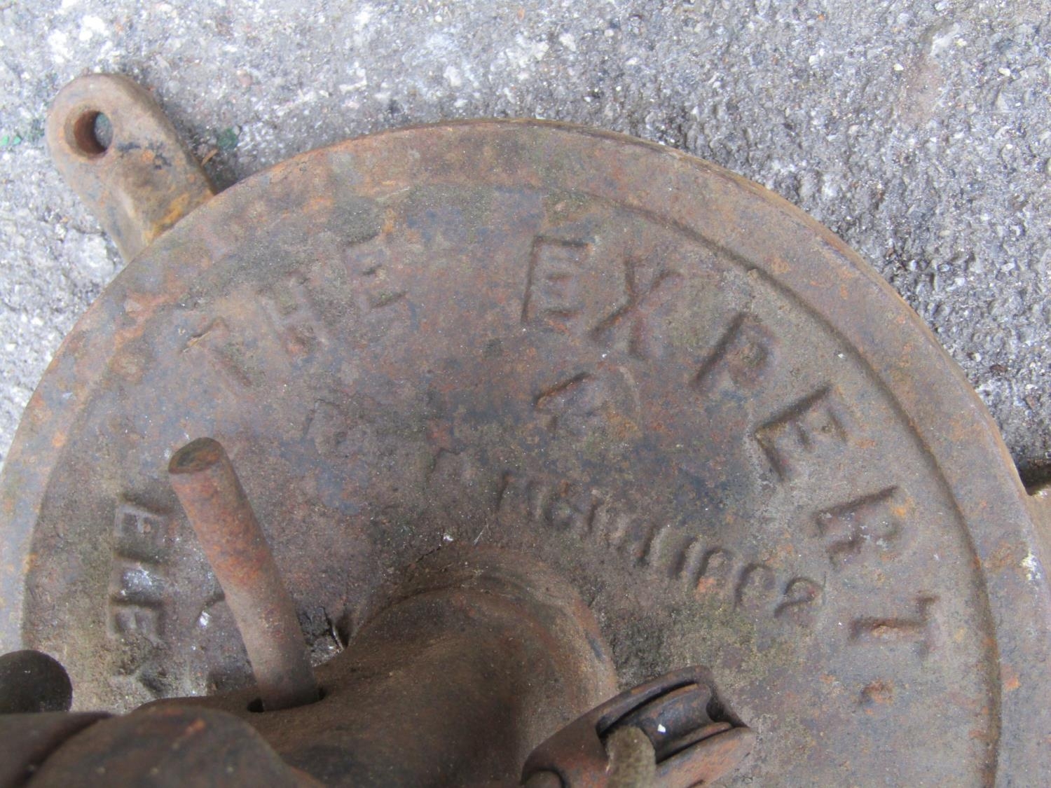 'The Expert' Victorian cast iron clay pigeon trap, stamped Eley Bros Ltd, etc - Image 2 of 2