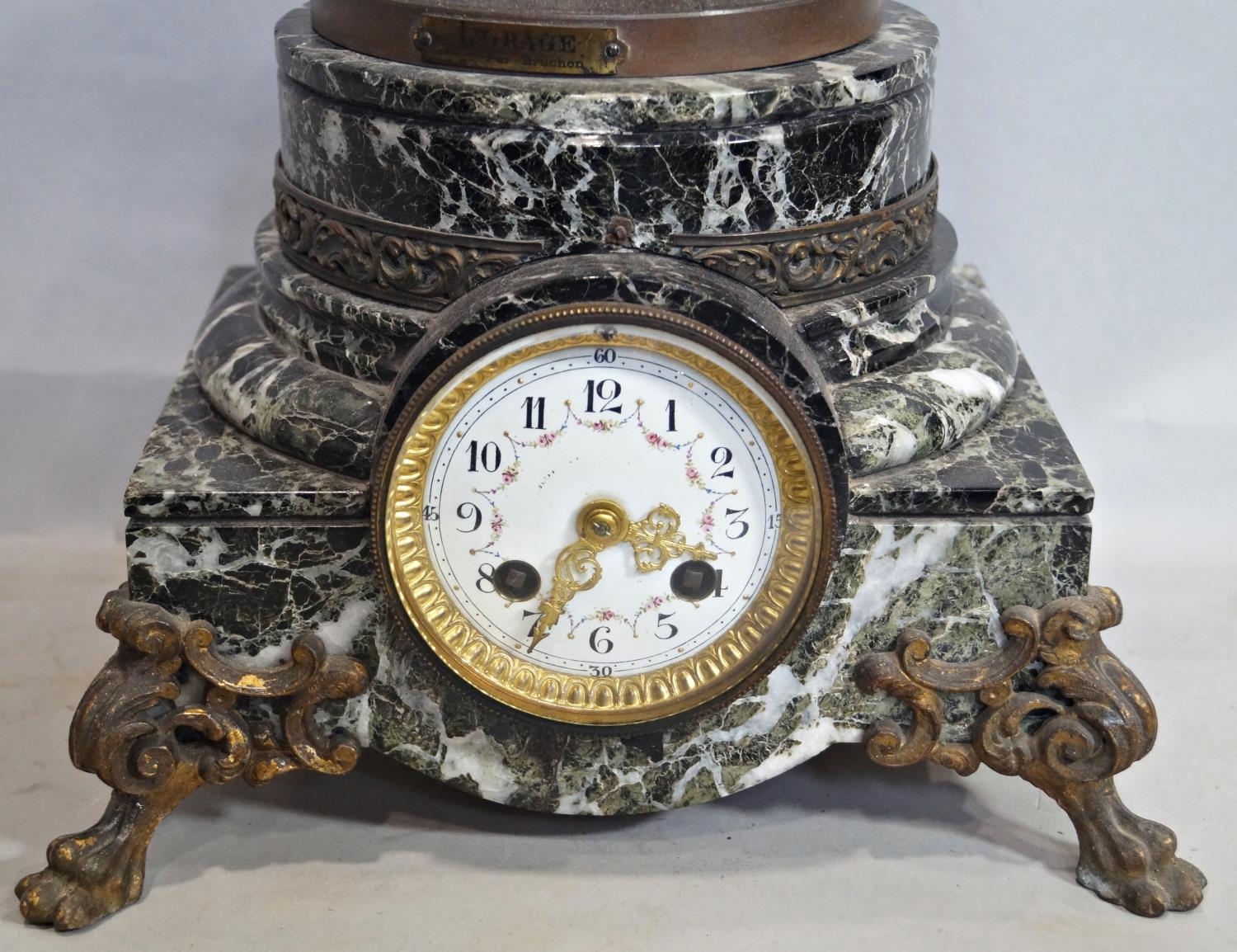 A 19th century French marble mantle clock, the base enclosing an eight day striking movement with - Image 2 of 7