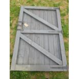 A weathered oak five bar hunting gate 120 cm wide together with a painted soft wood garden