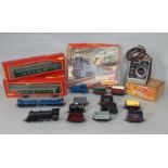 Collection of Triang 00 gauge railway locomotives and rolling stock including box set RS45 (AF and