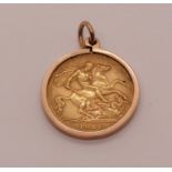 Half sovereign dated 1911 in 9ct pendant mount, 5g