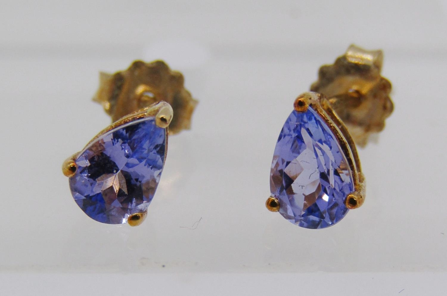 Group of 9ct jewellery comprising a sapphire and diamond ring, size J/K and two pairs of tanzanite - Bild 5 aus 6