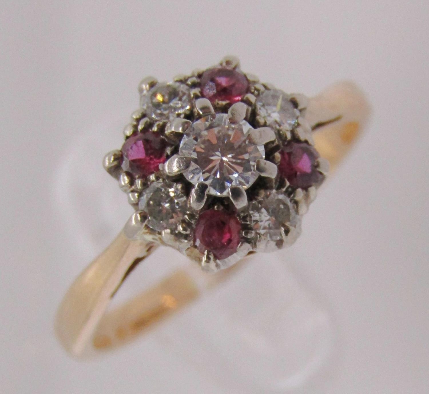 18ct ruby and diamond cluster ring, centre stone 0.15ct approx, size L/M, 3g - Bild 2 aus 5