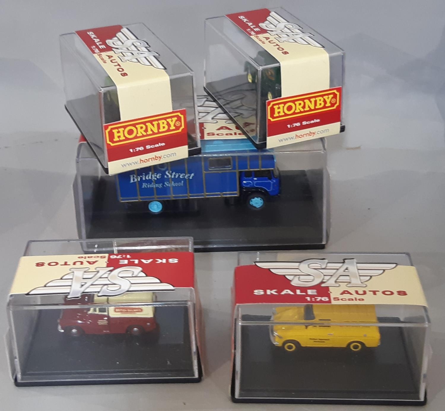 Large collection of model vehicles including 6 boxed Dinky/ Matchbox Landrovers and vans, 4 1:76 - Bild 5 aus 6