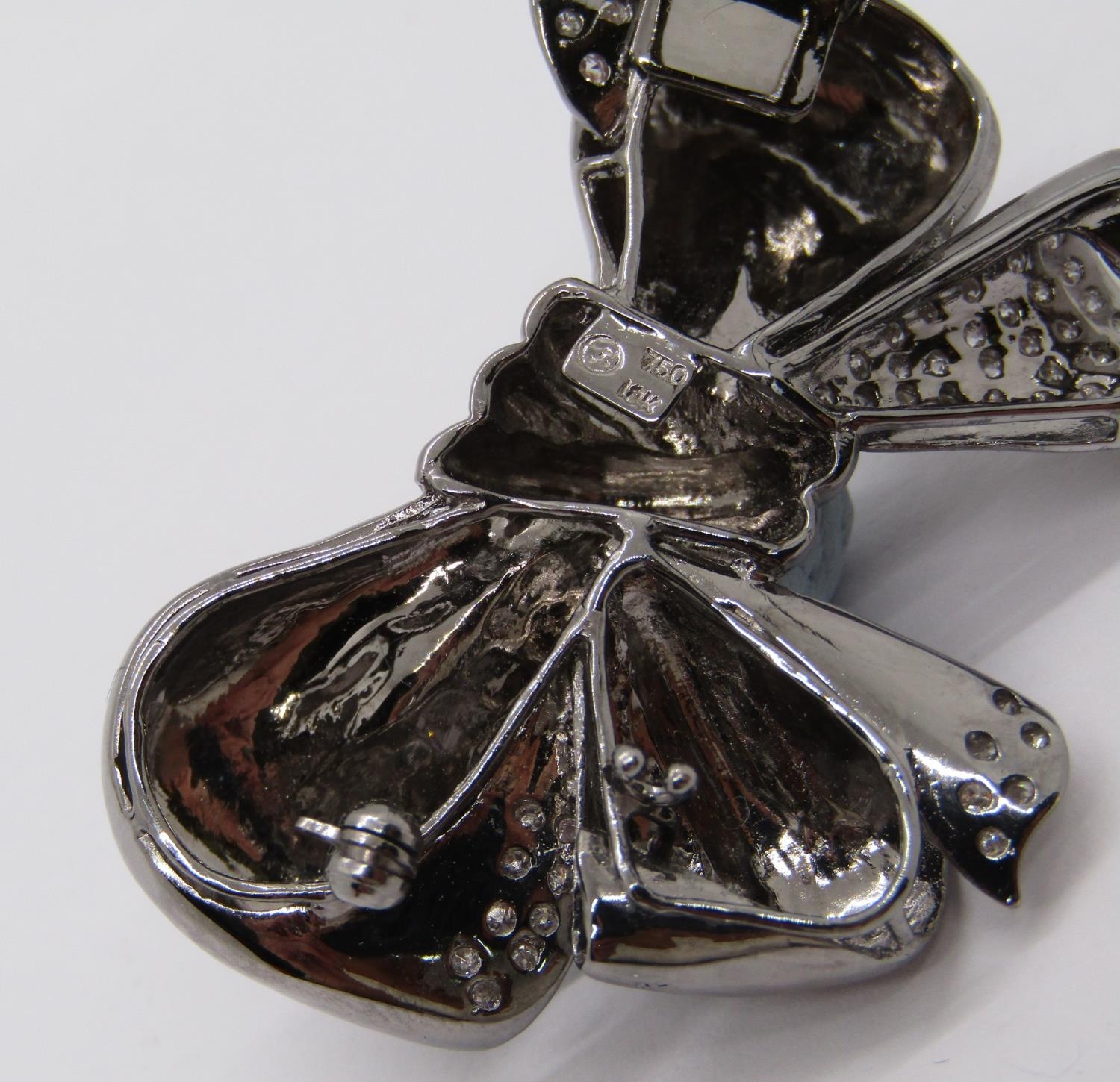 18ct black gold bow brooch pavé set with diamonds, 4.6cm W approx, 26.4g - Bild 4 aus 4