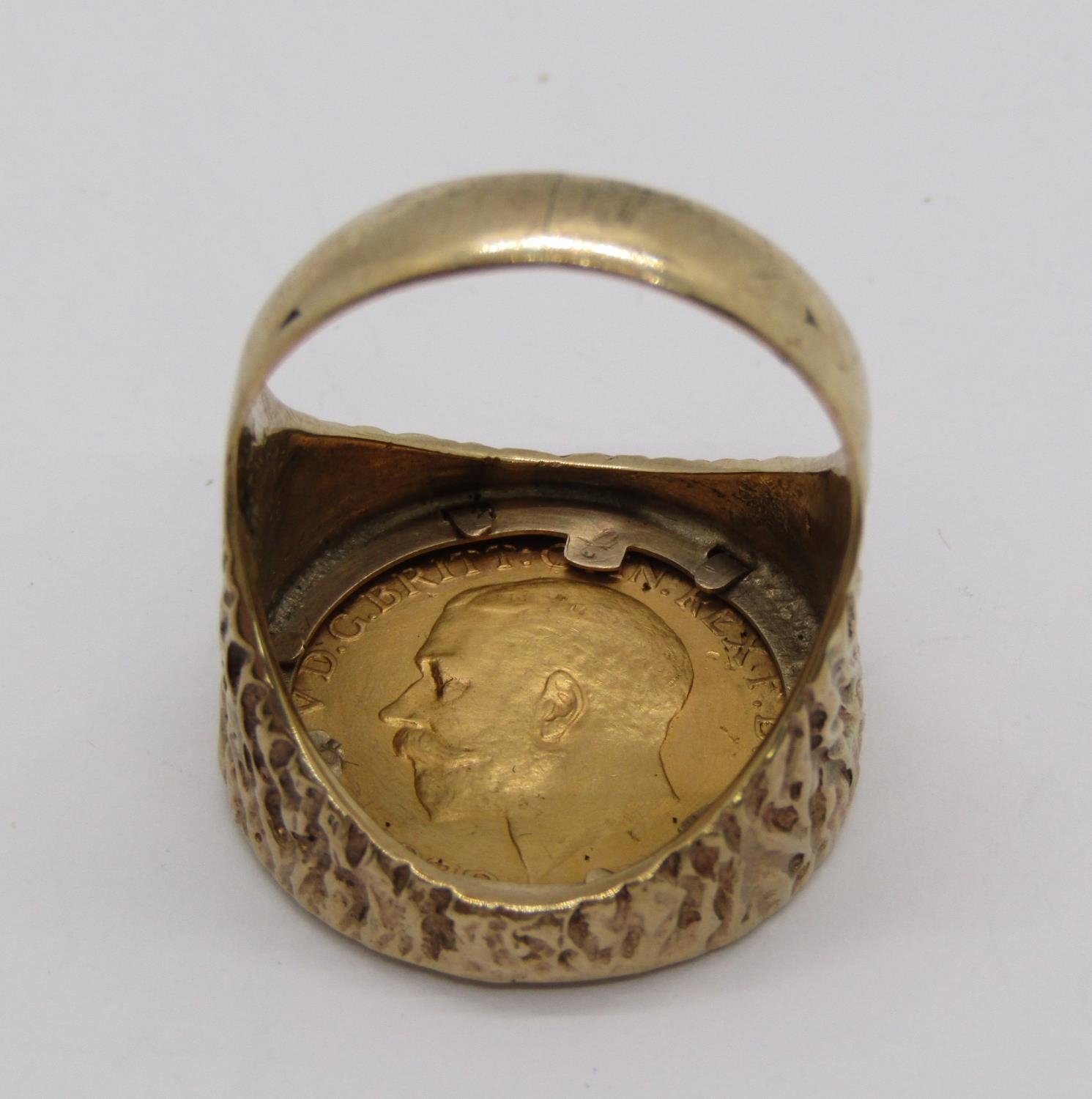 Gents 9ct ring set with a sovereign dated 1925, size Z, 17.5g - Bild 3 aus 3