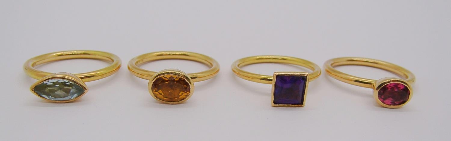 Four 18ct gem set stacking rings by Pascal Jewellery (now Annoushka), citrine, amethyst, topaz and - Bild 5 aus 5