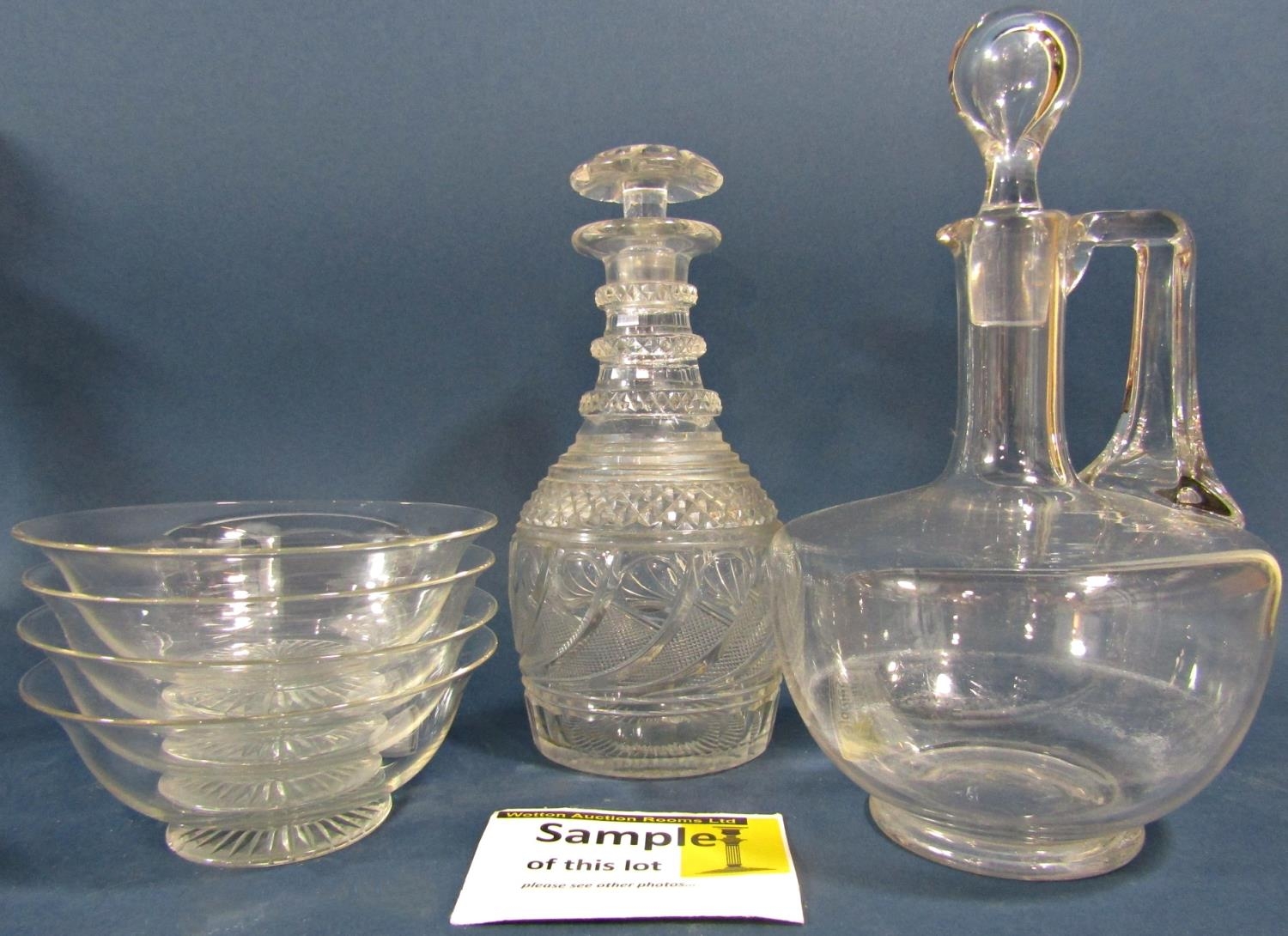 Eight matching 19th century engraved decanters , four at 25cm high and four at 22cm high, a matching - Bild 2 aus 8