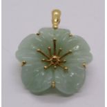 Chinese 14k carved jade flower pendant, 7.9g