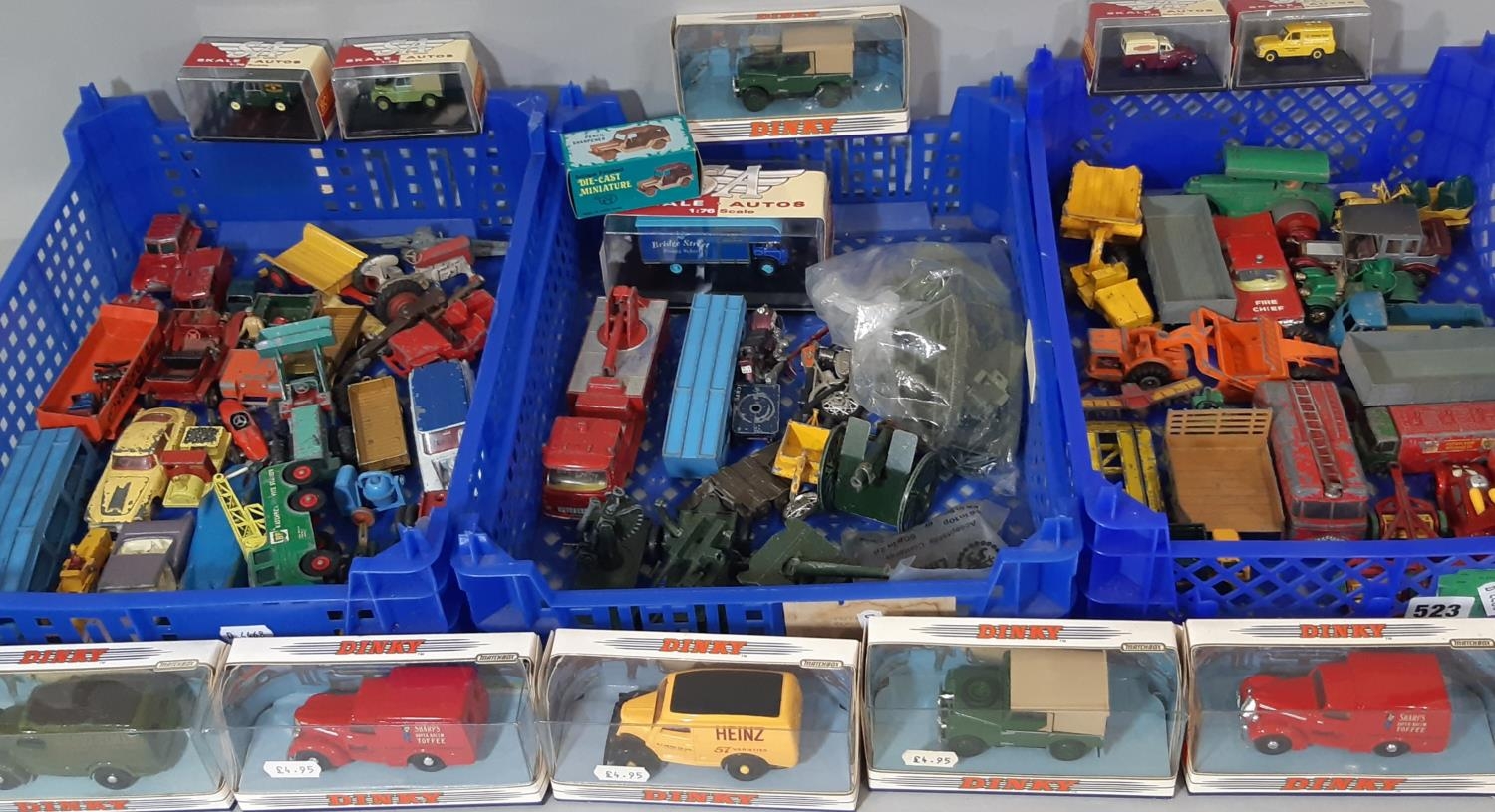 Large collection of model vehicles including 6 boxed Dinky/ Matchbox Landrovers and vans, 4 1:76