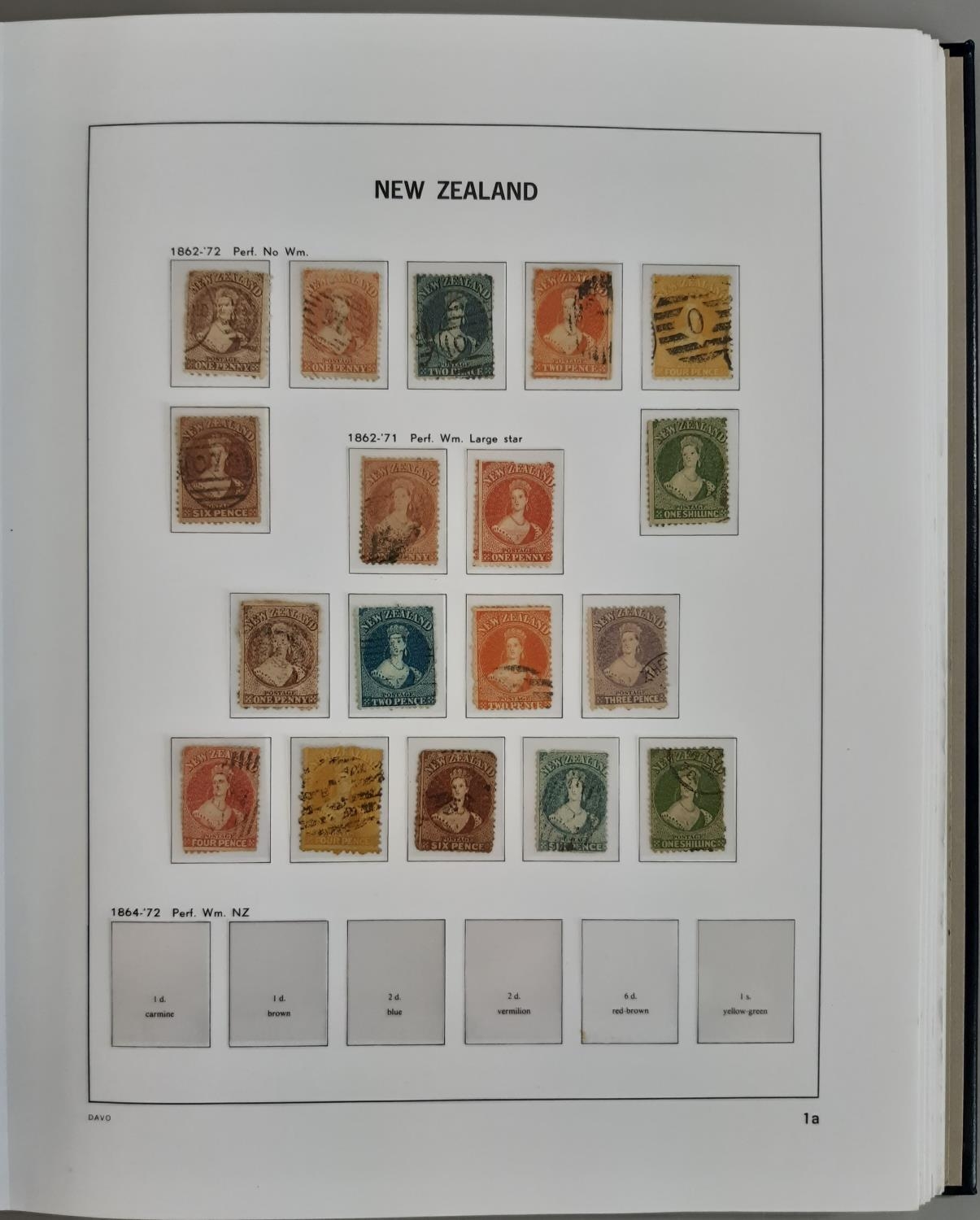 A superb UM, M and U collection of stamps from New Zealand in four hingeless Davo albums from M & - Image 2 of 19