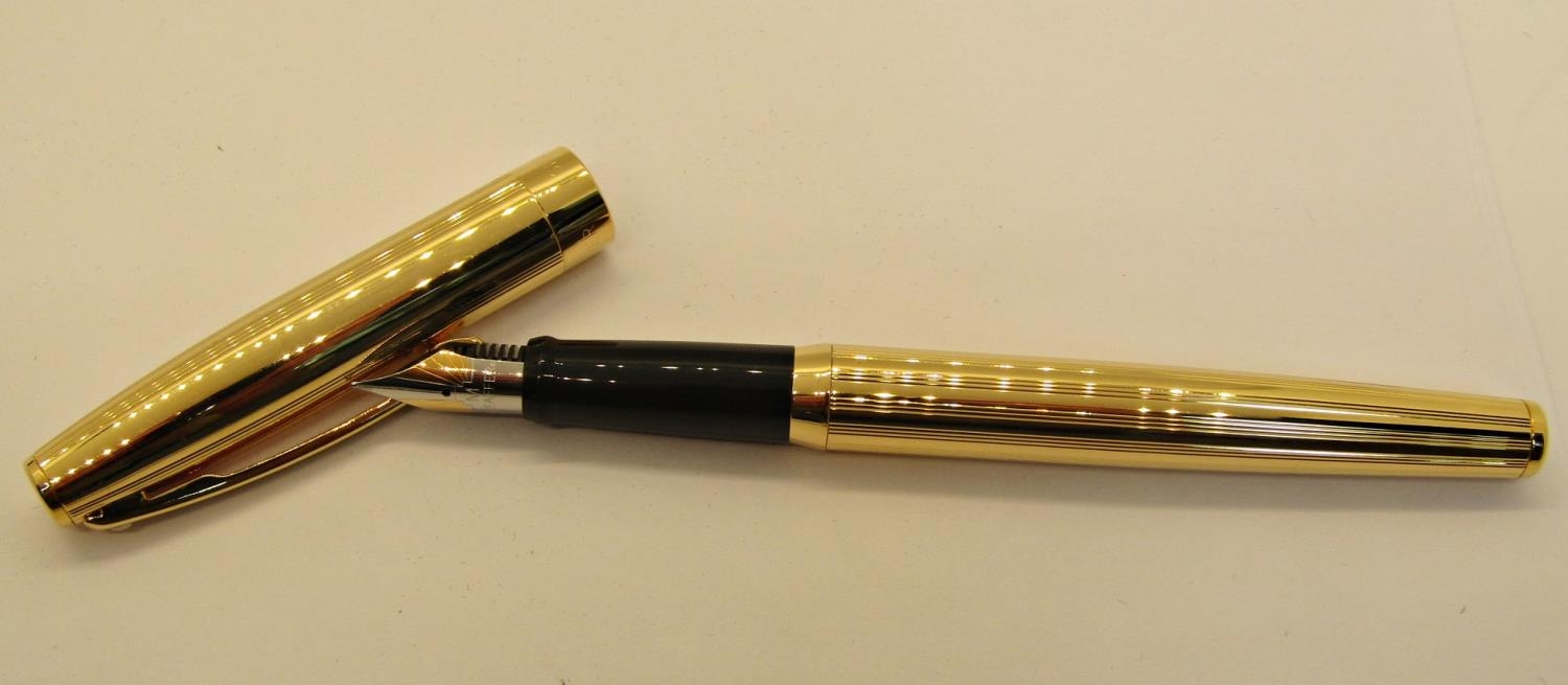Sheaffer Sagaris 797 fluted gold-plated pen set to include fountain, rollerball and ballpoint pens - Image 3 of 5