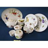 An extensive collection of Worcester Evesham pattern table ware comprising tureen, graduated dishes,