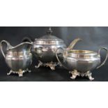 A silver three piece tea service, Birmingham 1915, maker Gorham Manufacturing Co, 25.3oz approx