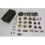 Collection of military cap badges, buttons, etc, RAF, Gloucester Reg, The Kings, Worcestershire,