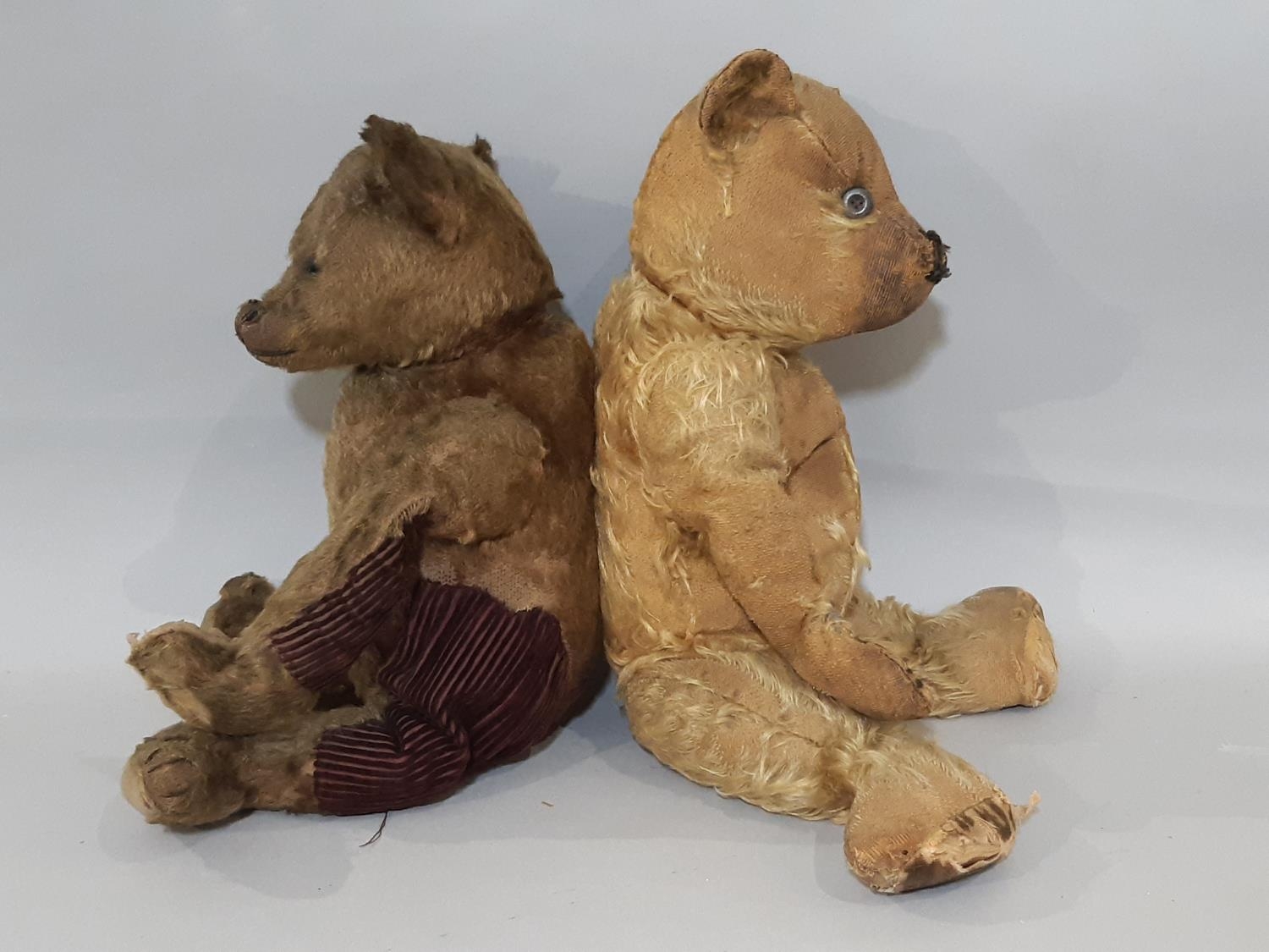 2 early 20th century teddy bears both with jointed body, pronounced muzzle and stitched nose - Image 2 of 7