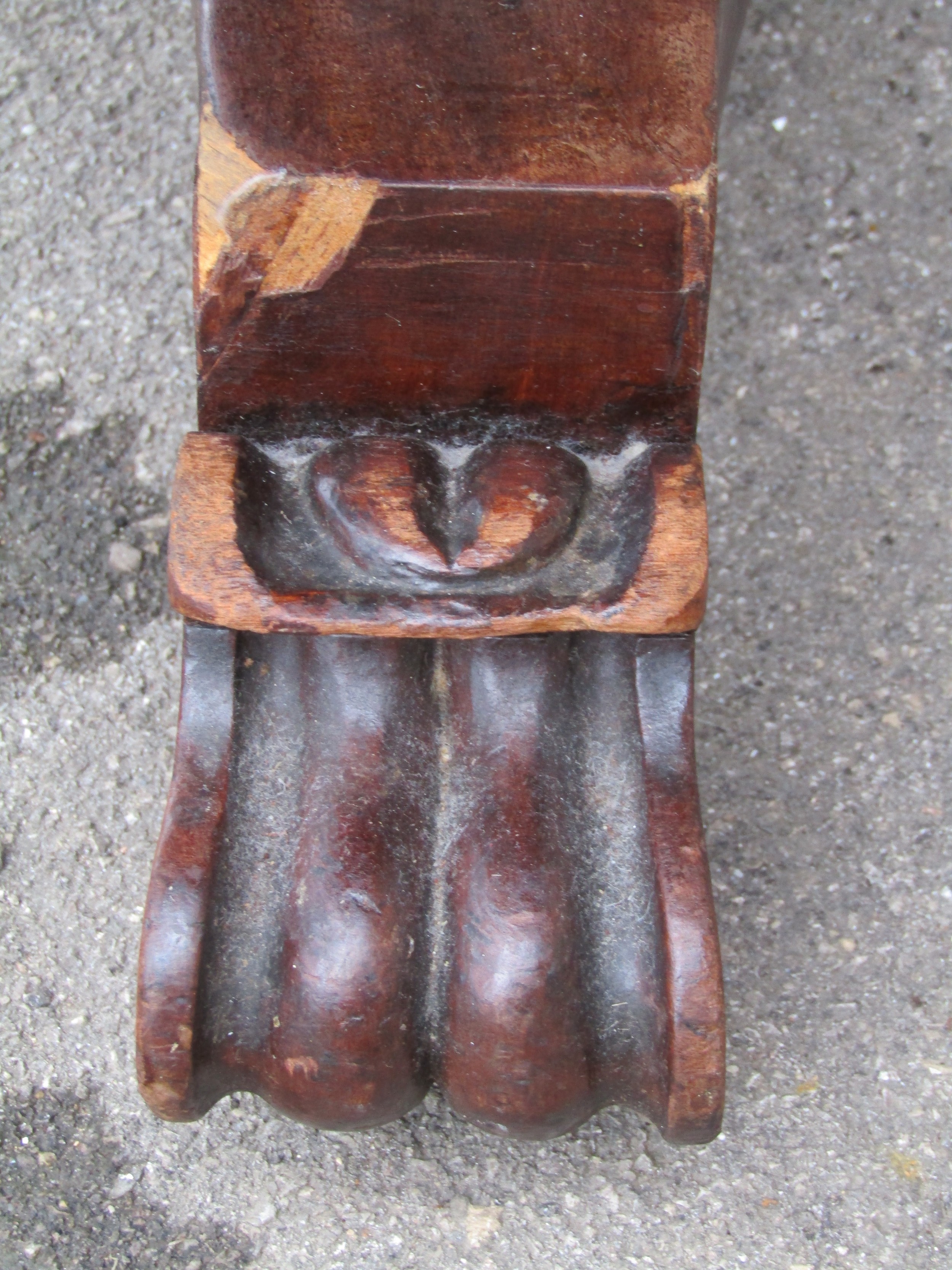 A Victorian mahogany breakfast table of circular form raised on a hexagonal pillar, tricorn - Image 3 of 3