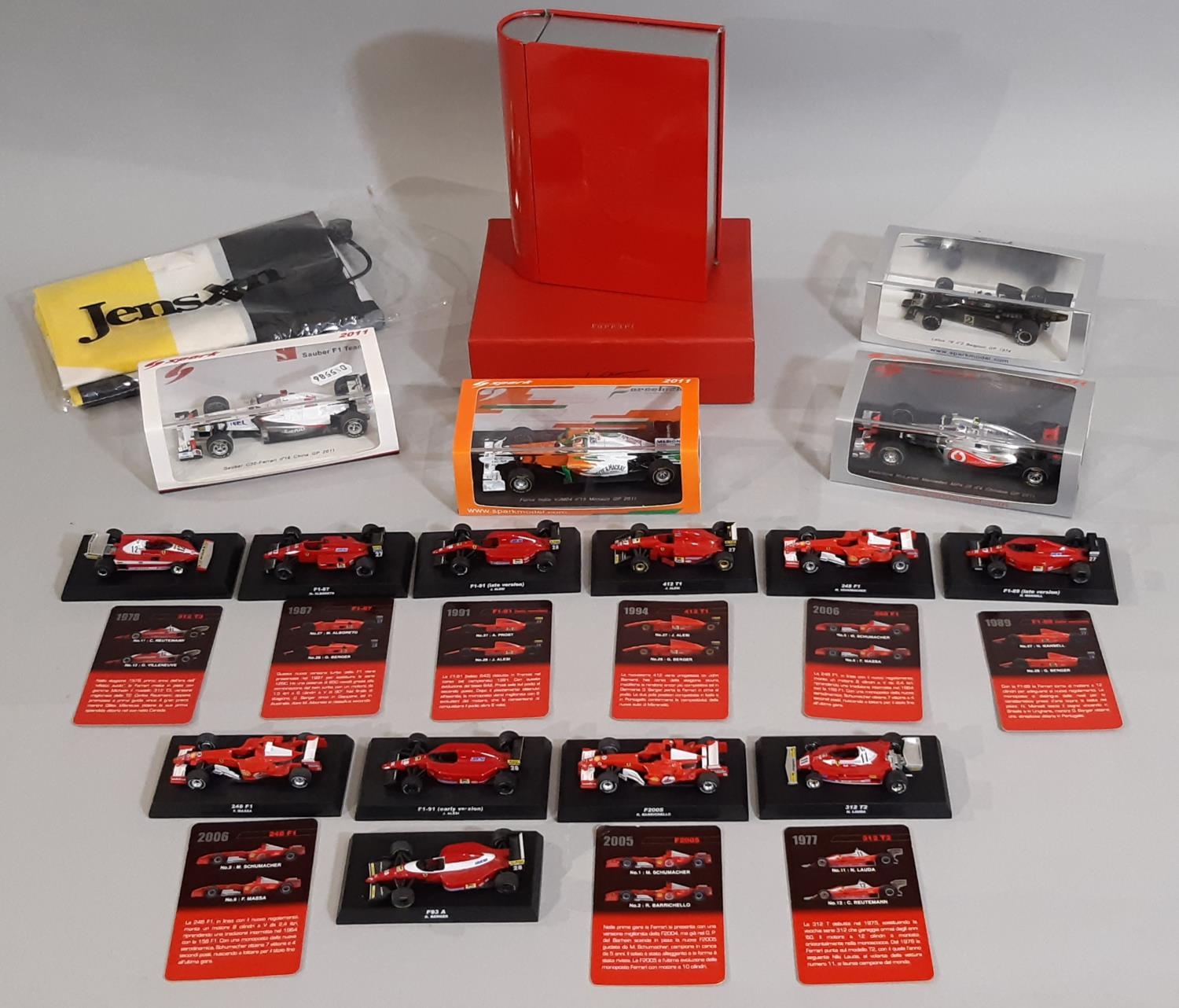 Mixed collection of Formula 1 model cars comprising 4 boxed racing cars by Spark, all 1:43 scale,