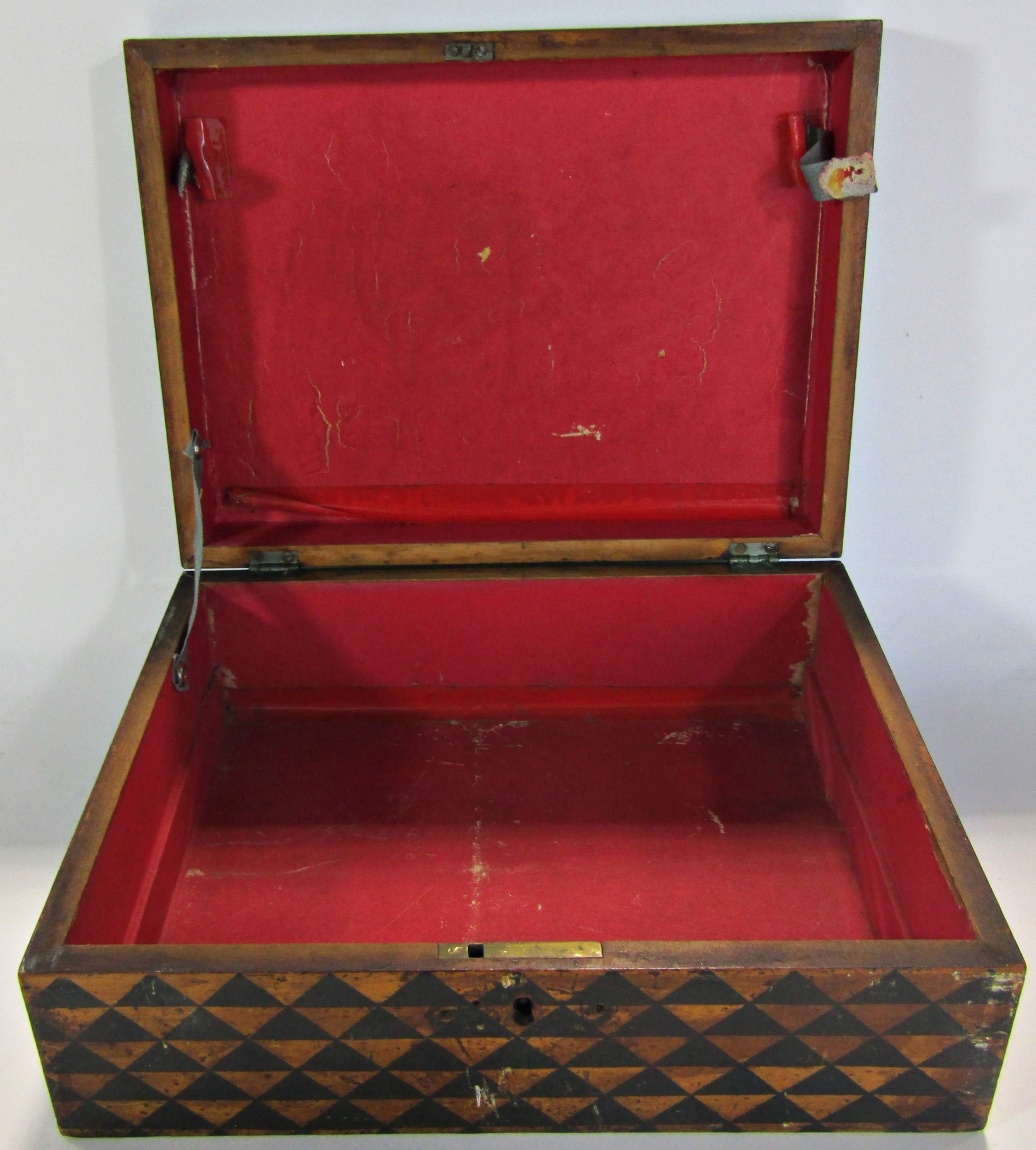 A 19th century Chinese design box with black and gold lacquered finish, a burgundy red leather bound - Image 4 of 6