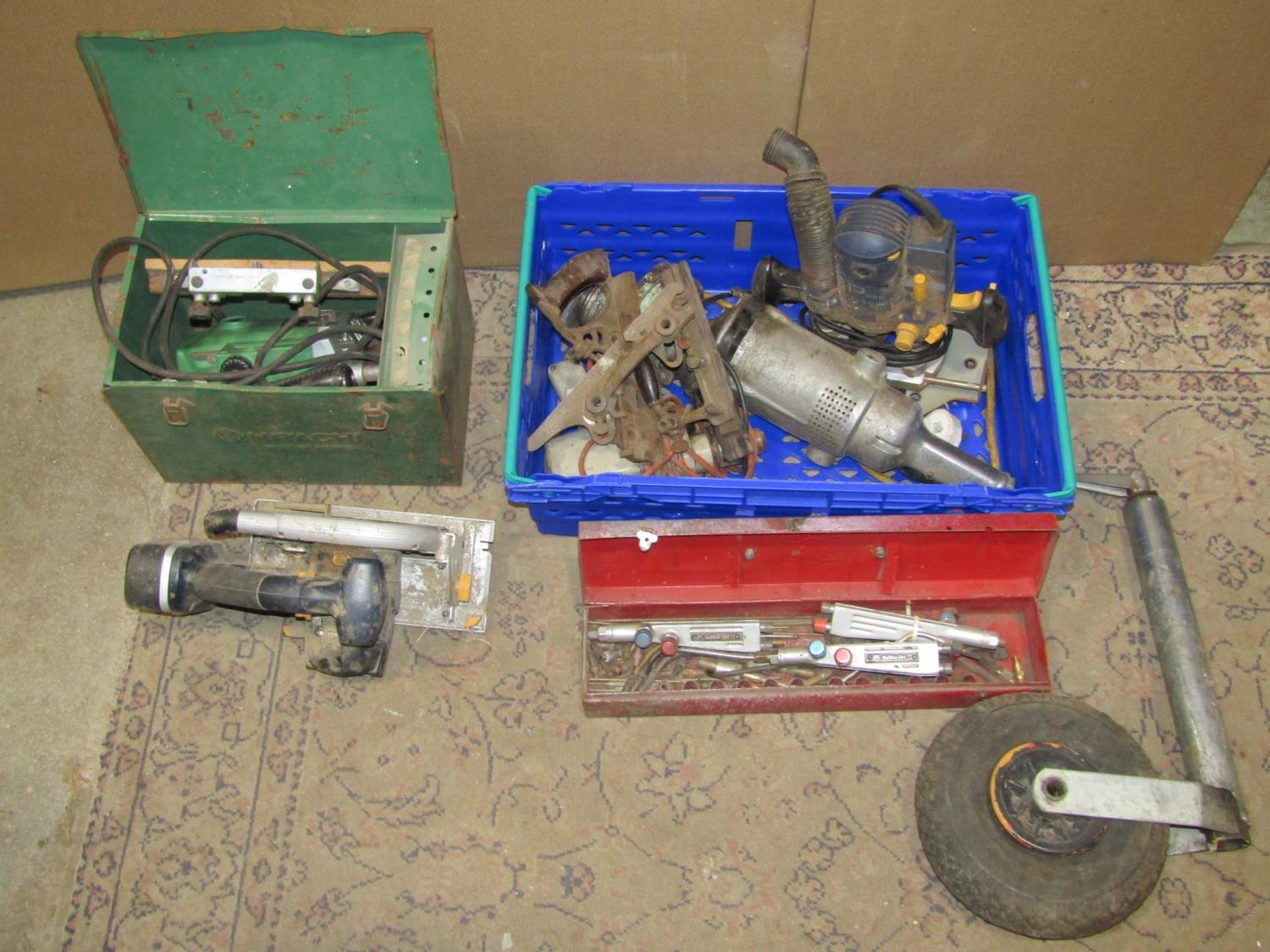 One lot of various power tools, a Saffire DH welding torch, jockey wheel, etc