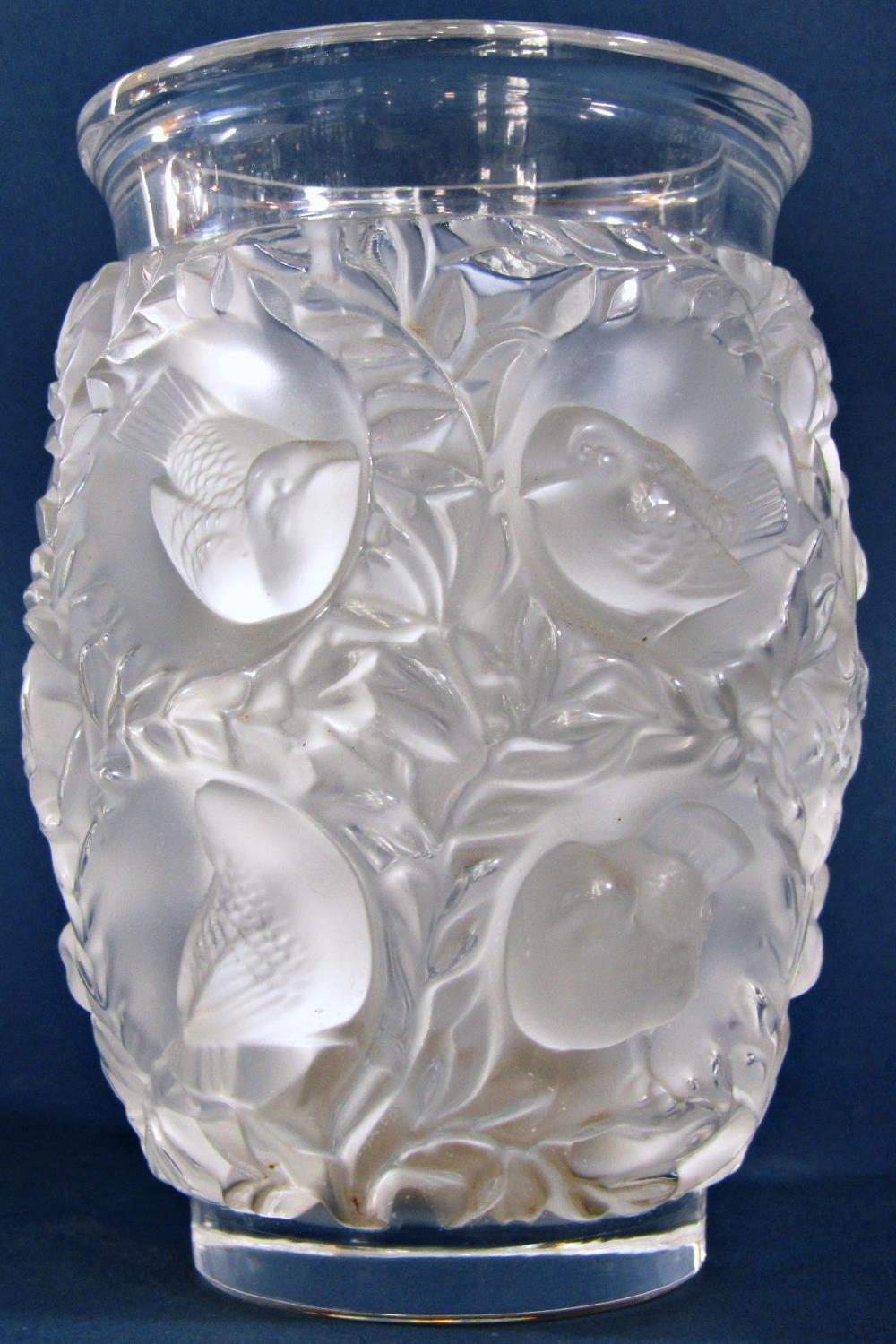 A Lalique Bagatelle frosted and clear crystal glass vase, engraved signature Lalique R France to the - Image 2 of 2