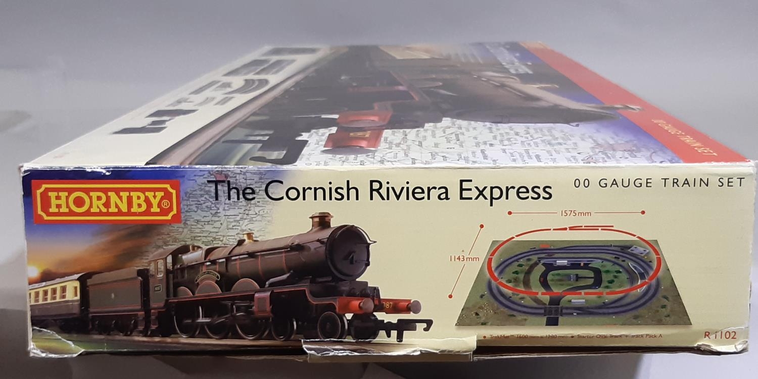 Hornby railway 00 gauge box set 'The Cornish Riviera' R1102, includes 4-6-0 Cardiff Castle - Image 5 of 6