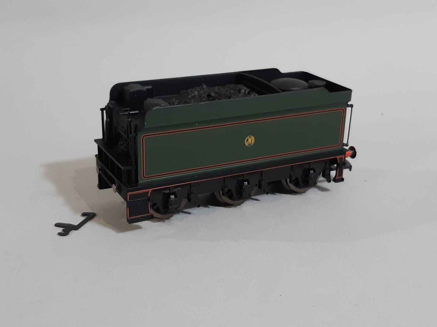 Hornby railway 00 gauge box set 'The Cornish Riviera' R1102, includes 4-6-0 Cardiff Castle - Image 4 of 6
