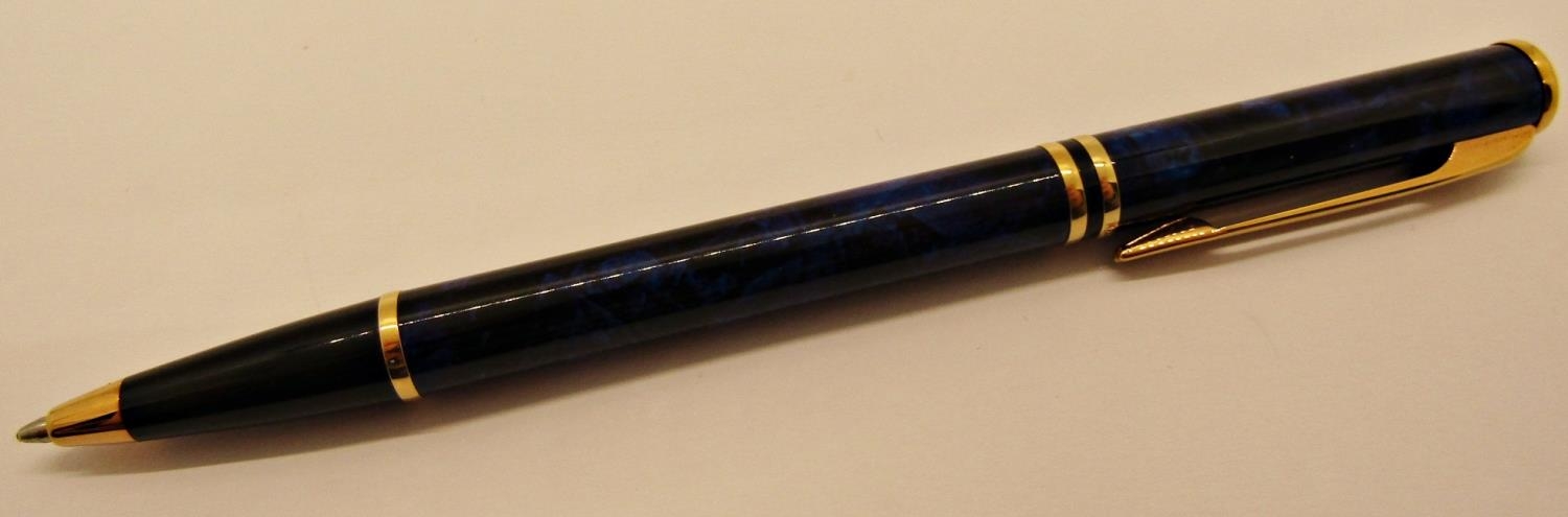 Waterman Laureat blue marble fountain, rollerball and ballpoint pen set, boxed - Image 4 of 6