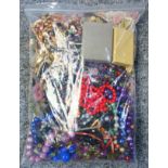 Large quantity of necklaces and other costume jewellery, 3.6 kg approx. (a lot)